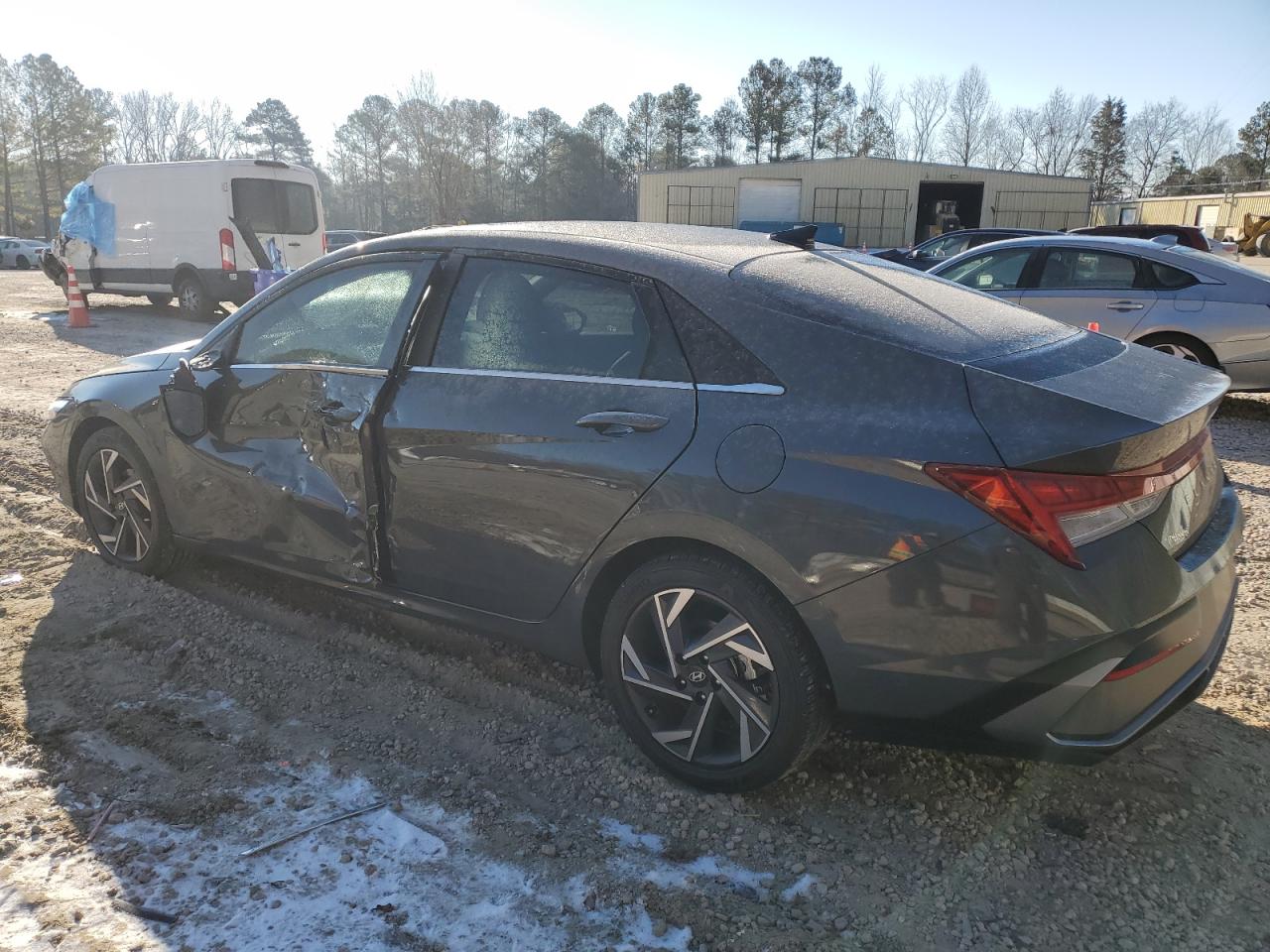 2024 Hyundai Elantra VIN KMHLS4DG8RU750317 Copart auction photo, front end / side damage thumbnail 2