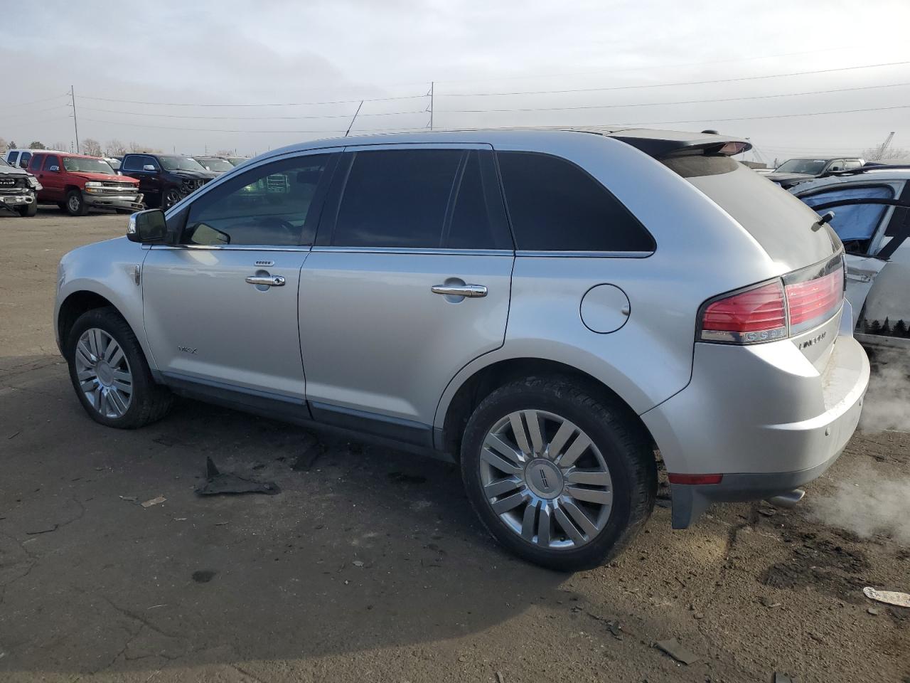 2010 Lincoln MKX VIN 2LMDJ6JC4ABJ05392 Copart auction photo, minor dent/scratches damage thumbnail 2
