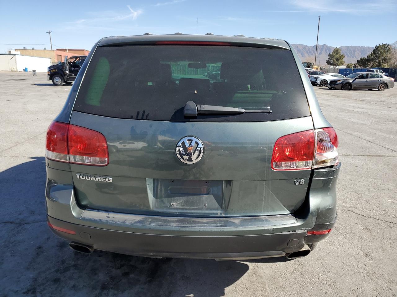 2004 Volkswagen Touareg VIN WVGEM77L64D059129 Copart auction photo, rear end damage thumbnail 6