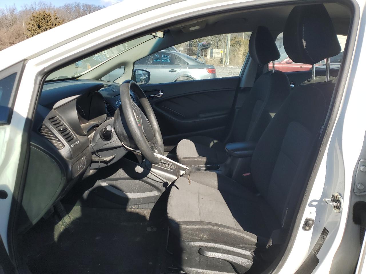 2016 KIA Forte VIN KNAFX4A6XG5604147 Copart auction photo, rear end damage thumbnail 7