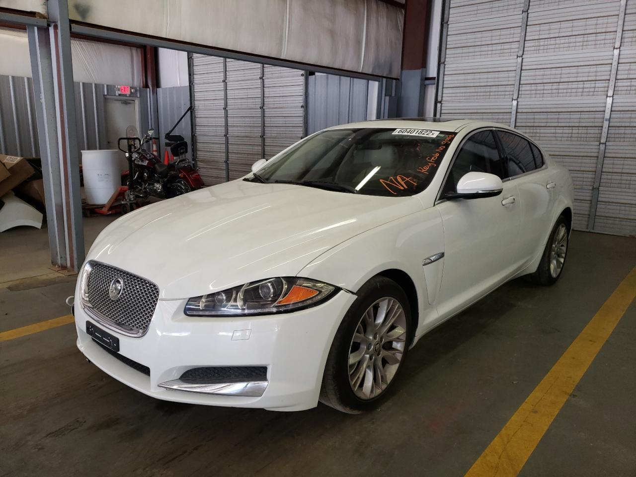 2013 Jaguar XF VIN SAJWA0E72D8S91025 Copart auction photo, front end / minor dent/scratches damage thumbnail 2