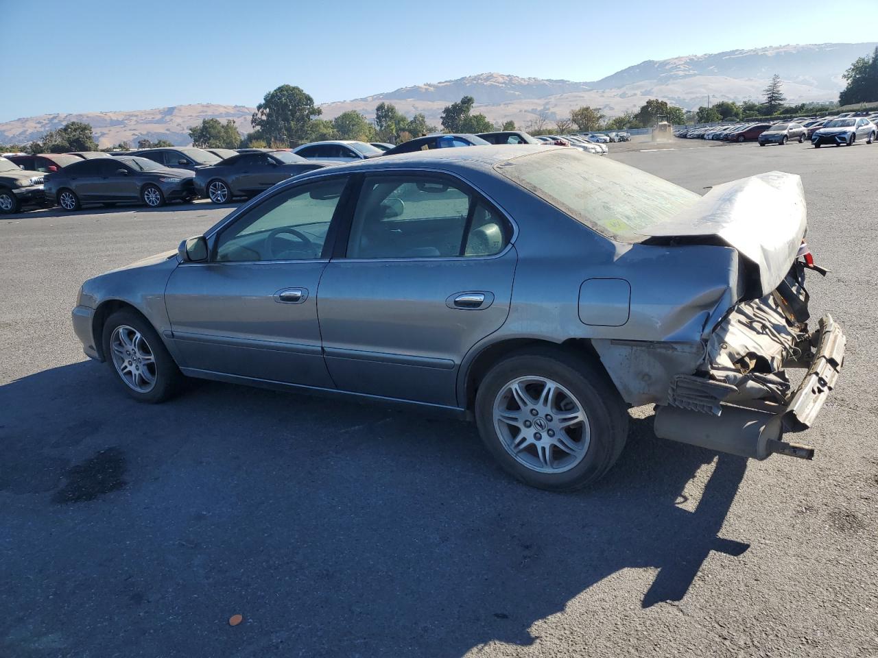 2000 Acura TL VIN 19UUA5661YA022717 Copart auction photo, rear end / minor dent/scratches damage thumbnail 2