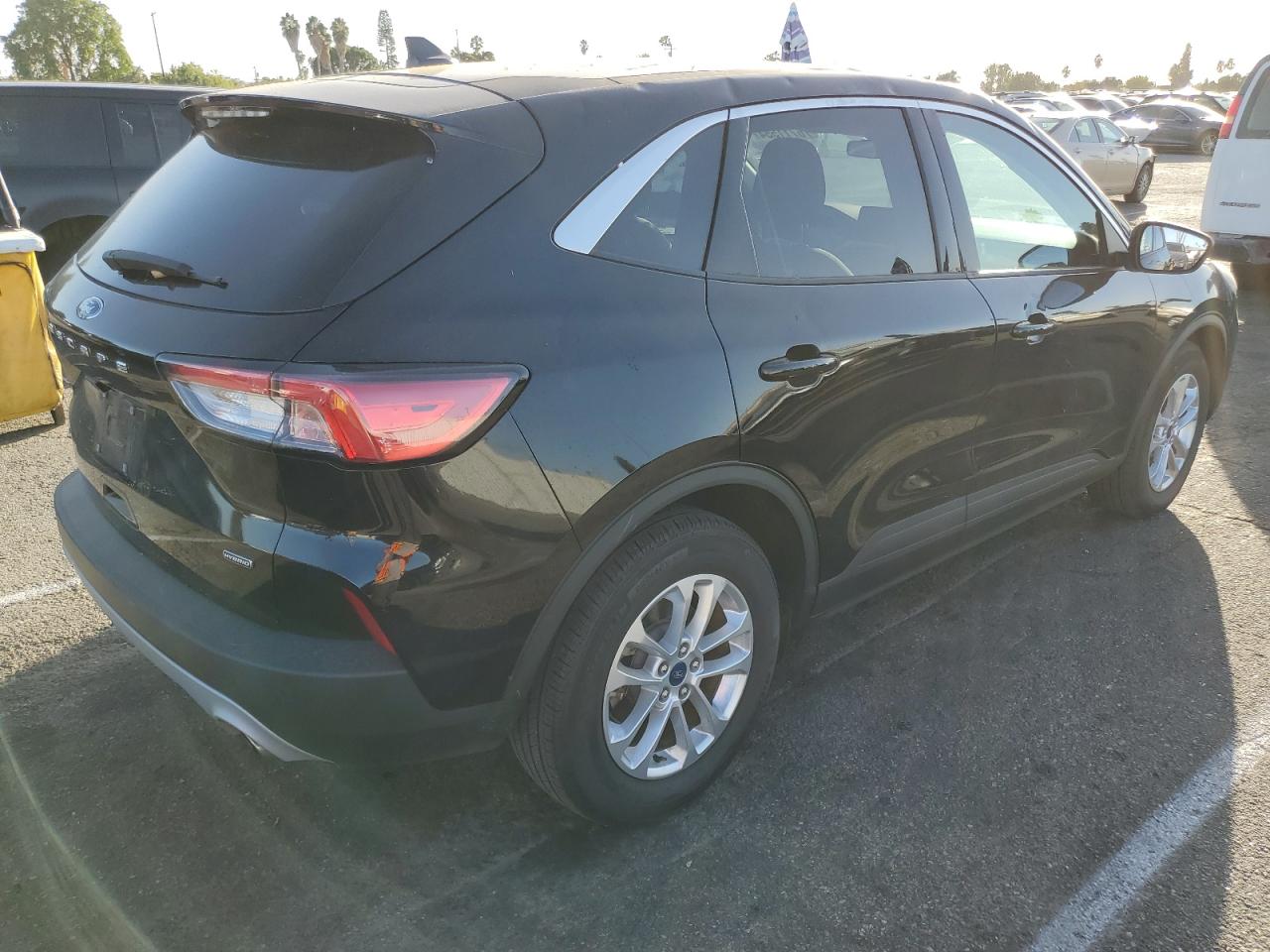 2022 Ford Escape VIN 1FMCU0BZ7NUA94340 Copart auction photo, top/roof / front end damage thumbnail 3