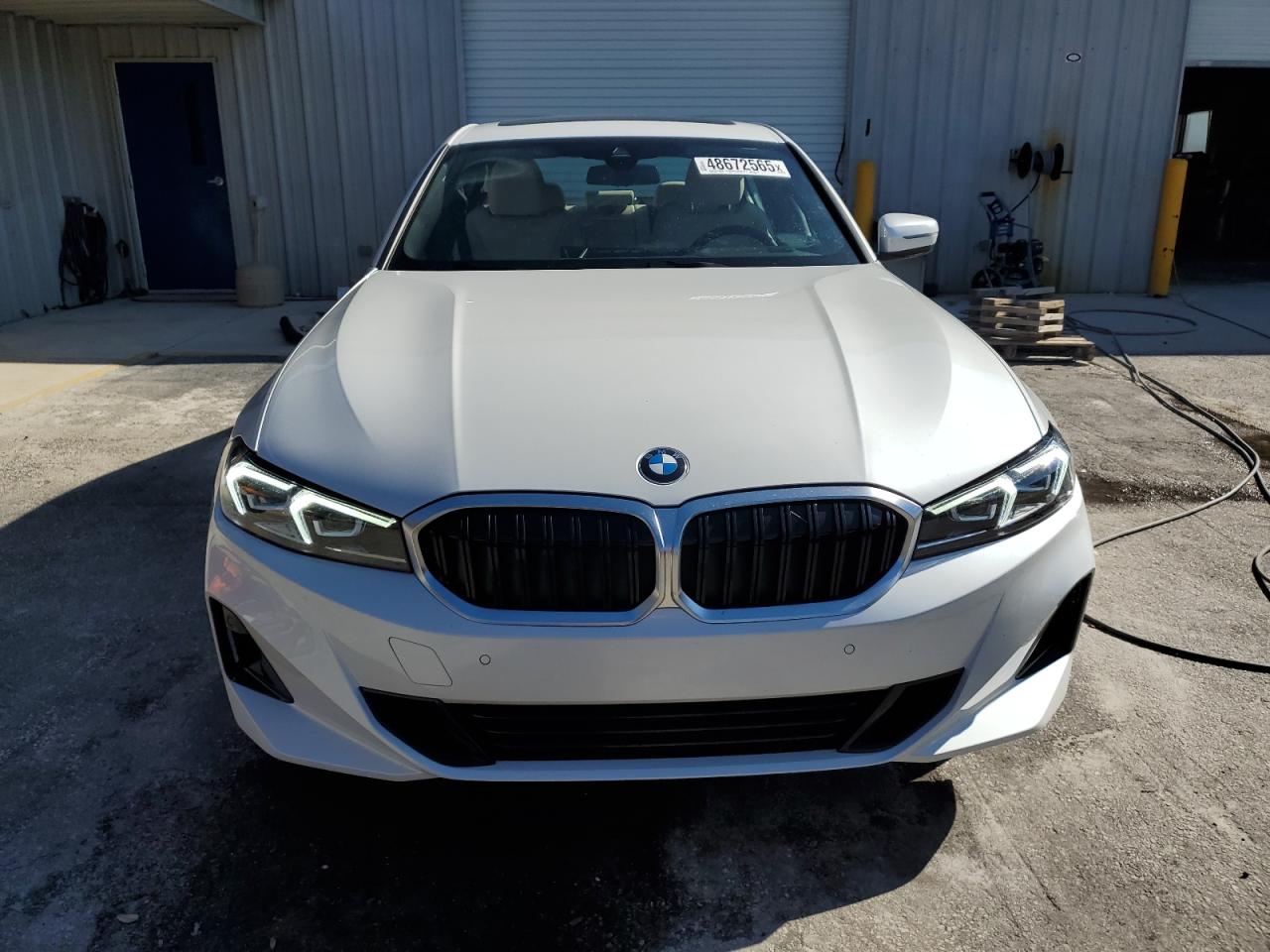 2023 BMW 3er VIN 3MW69FF09P8D54364 Copart auction photo, side / minor dent/scratches damage thumbnail 5