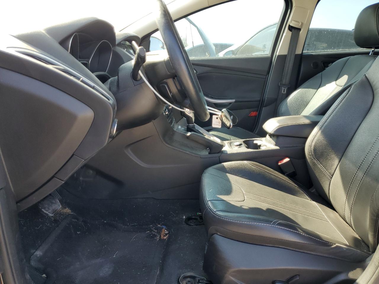 2014 Ford Focus VIN 1FADP3N2XEL276173 Copart auction photo, minor dent/scratches damage thumbnail 7