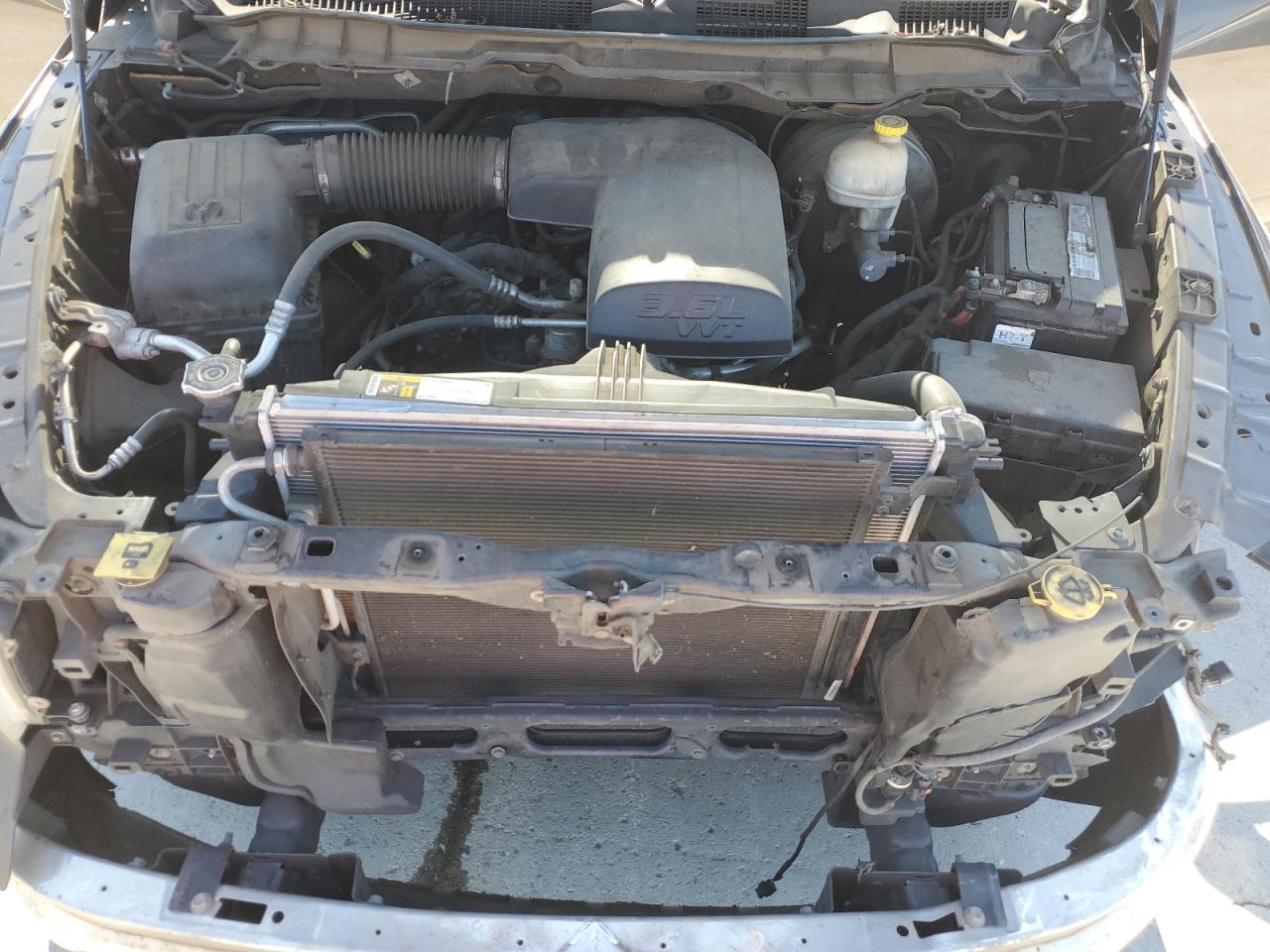 2015 RAM 1500 VIN 1C6RR6GG8FS646040 Copart auction photo, front end damage thumbnail 11