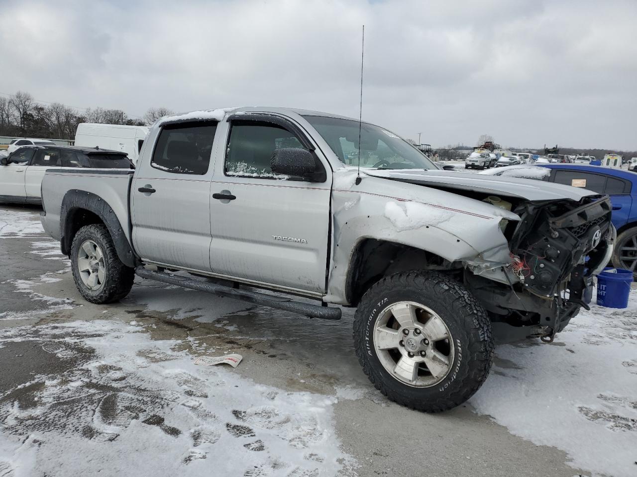 2011 Toyota Tacoma VIN 3TMJU4GN6BM122430 Copart auction photo, front end damage thumbnail 4