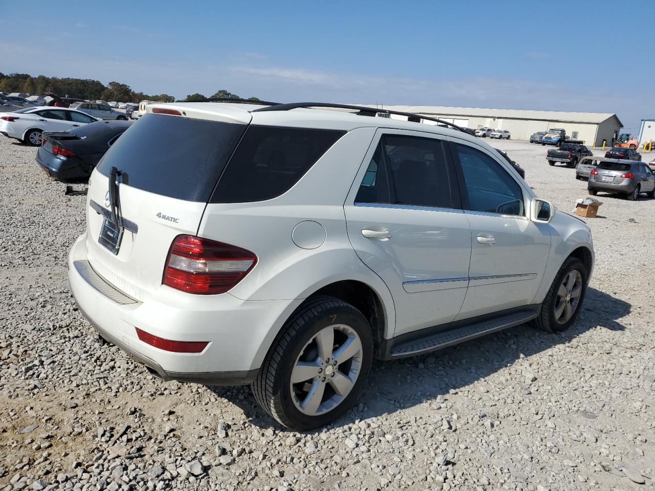 2010 Mercedes-Benz M-klasse VIN 4JGBB8GB8AA601222 Copart auction photo, front end damage thumbnail 3