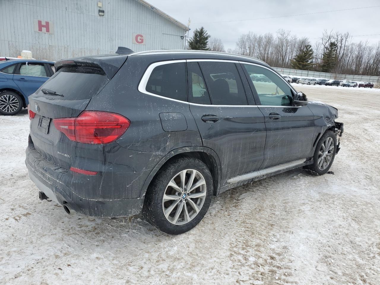 2019 BMW X3 VIN 5UXTR9C50KLE19404 Copart auction photo, front end / side damage thumbnail 3