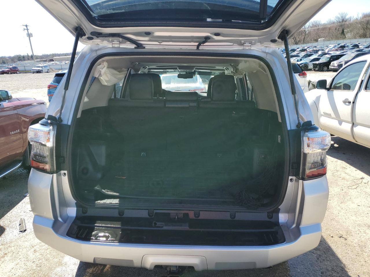 2021 Toyota 4Runner VIN JTENU5JR9M5880589 Copart auction photo, side damage thumbnail 6