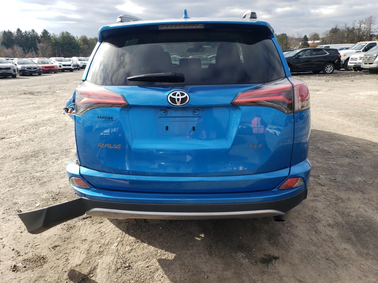 2018 Toyota RAV 4 VIN 2T3WFREVXJW498965 Copart auction photo, all over / undercarriage damage thumbnail 6