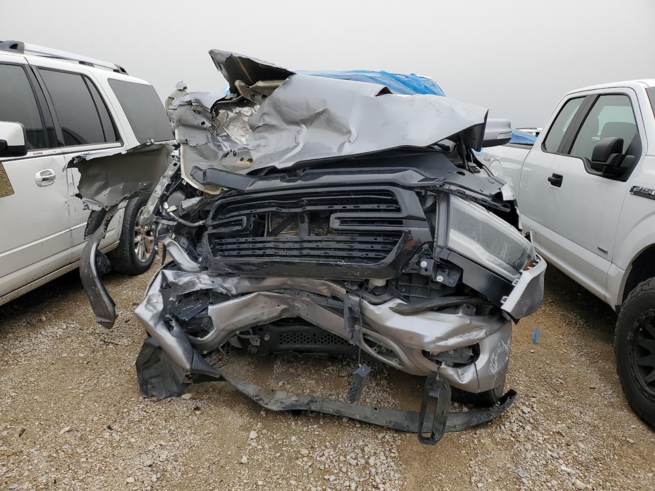 2020 RAM 1500 VIN 1C6SRFJT8LN308610 Copart auction photo, front end damage thumbnail 5