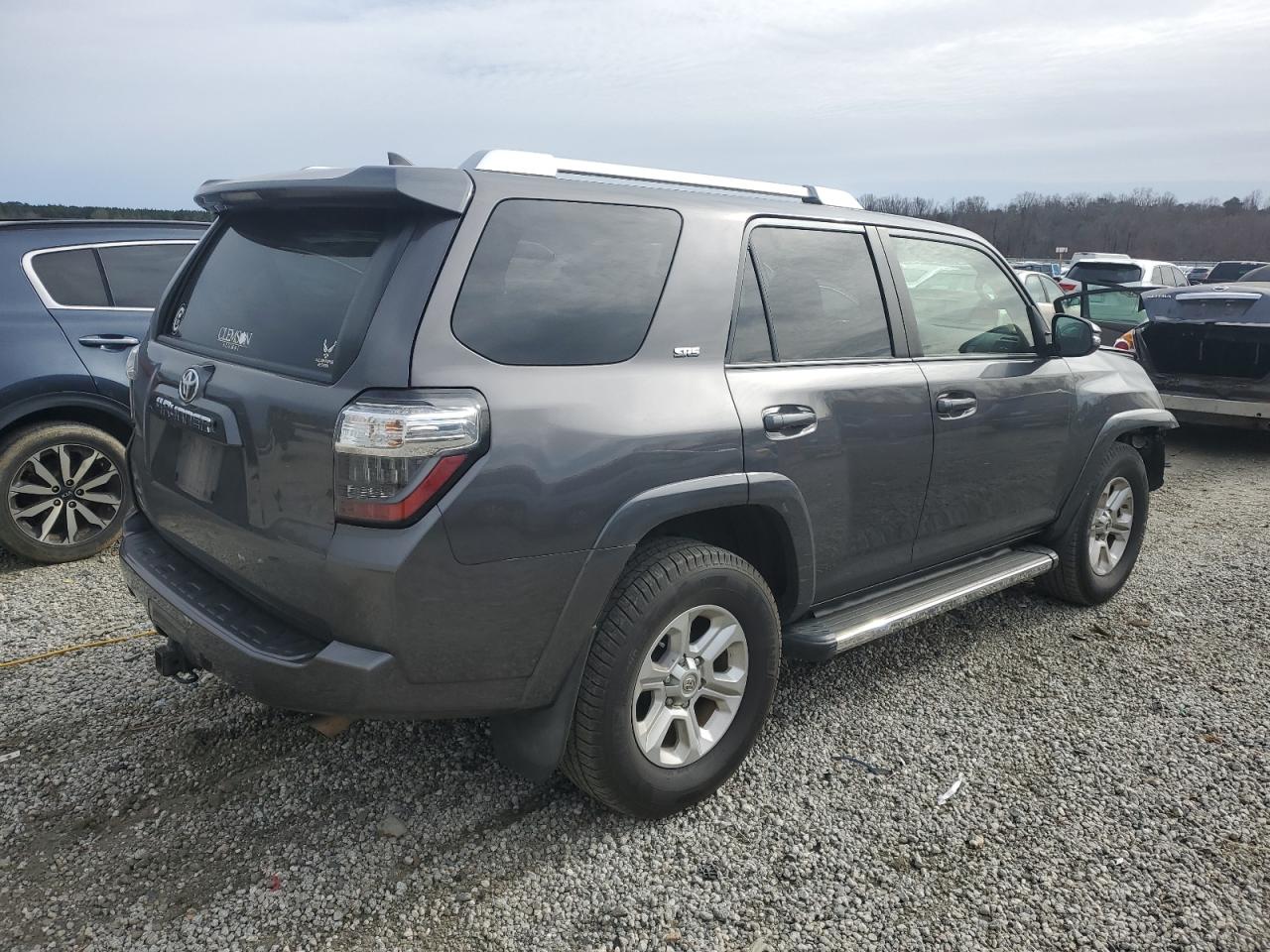 2015 Toyota 4Runner VIN JTEZU5JR3F5093870 Copart auction photo, front end damage thumbnail 3
