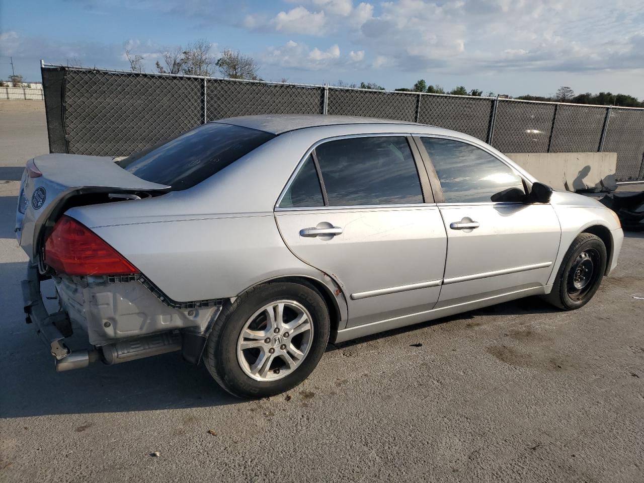 2007 Honda Accord VIN JHMCM56327C008141 Copart auction photo, rear end damage thumbnail 3