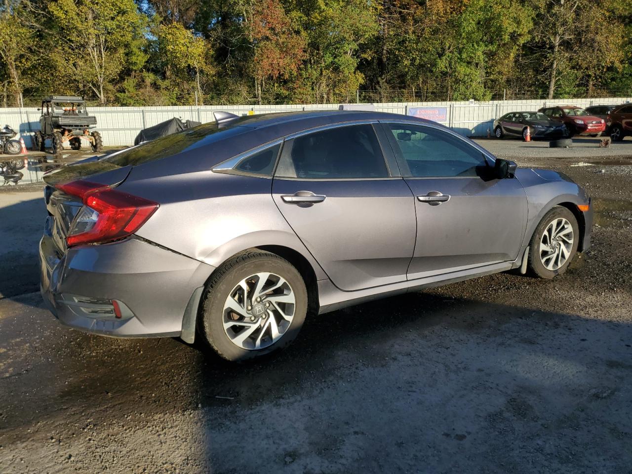 2018 Honda Civic VIN 19XFC2F7XJE005443 Copart auction photo, rear end damage thumbnail 3