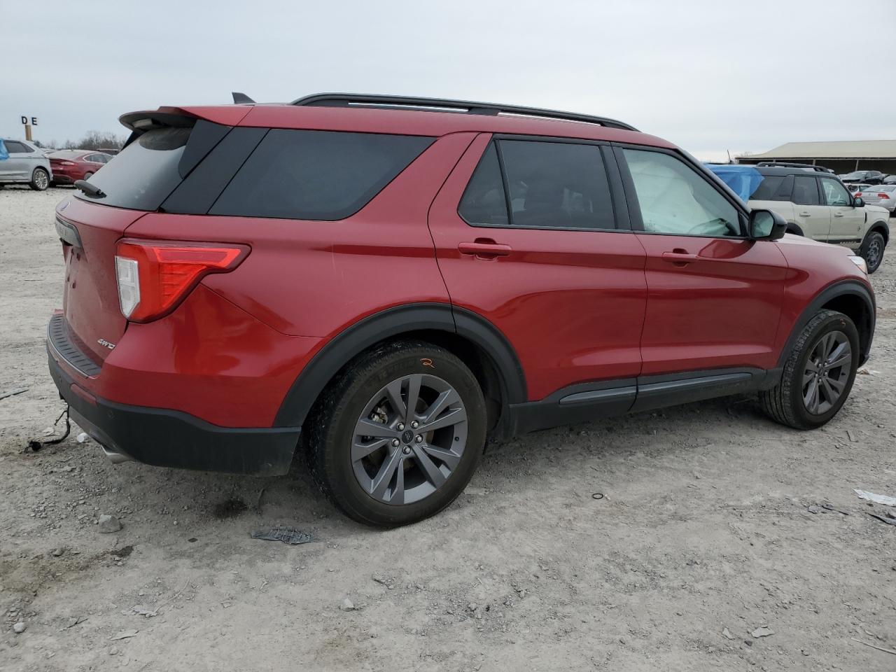 2022 Ford Explorer VIN 1FMSK8DH3NGC12242 Copart auction photo, rear end / undercarriage damage thumbnail 3