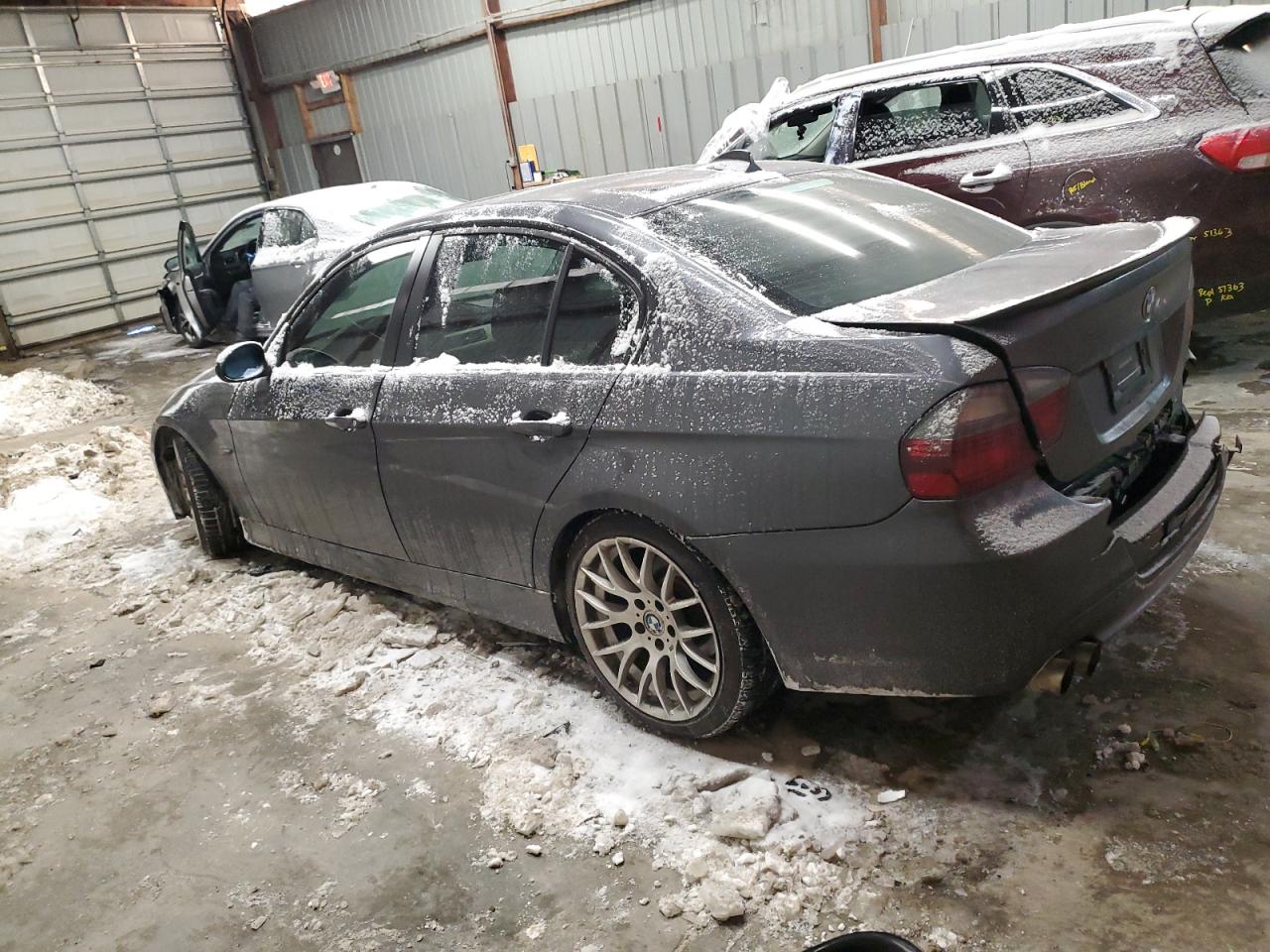 2008 BMW 3er VIN WBAVA335X8PG40621 Copart auction photo, rear end damage thumbnail 2
