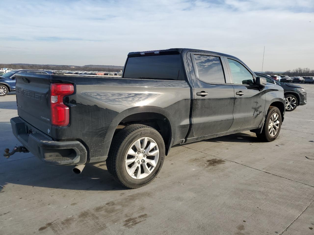 2019 Chevrolet Silverado VIN 3GCPWBEH1KG218311 Copart auction photo, burn - interior damage thumbnail 3