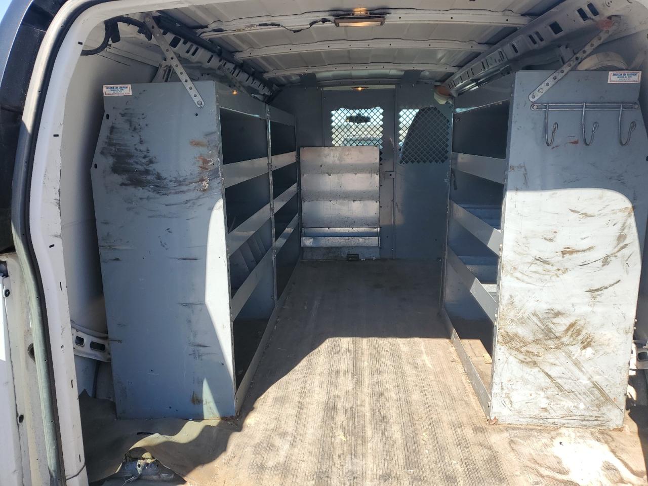 2014 GMC Savana VIN 1GTZ7TCG6E1104331 Copart auction photo, side / rear end damage thumbnail 10