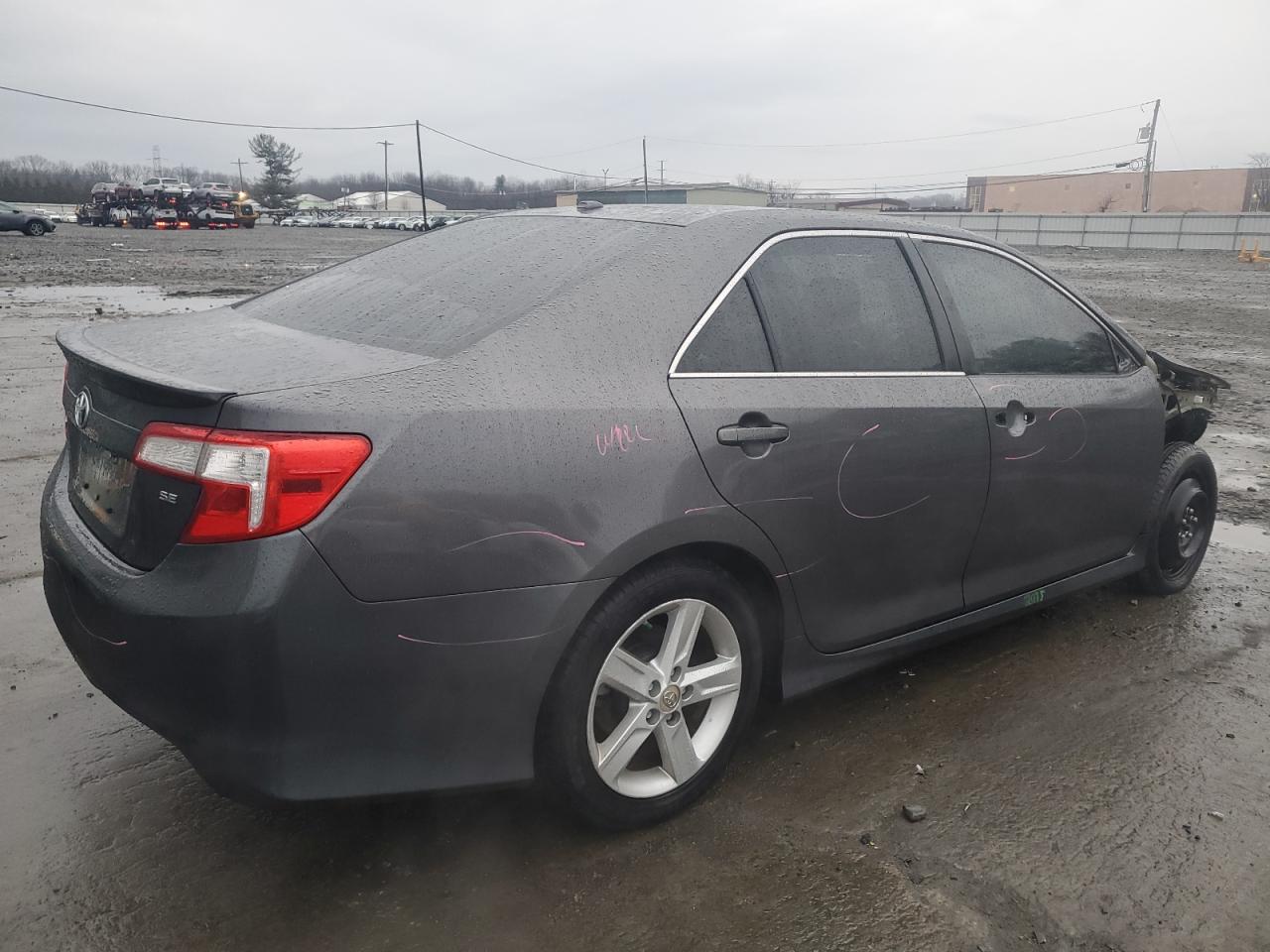 2013 Toyota Camry VIN 4T1BF1FK1DU647684 Copart auction photo, front end / side damage thumbnail 3