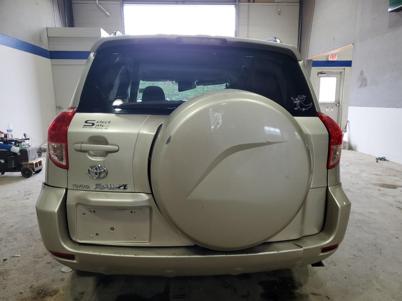 2008 Toyota RAV 4 VIN JTMZD31V585088534 Copart auction photo, all over damage thumbnail 6