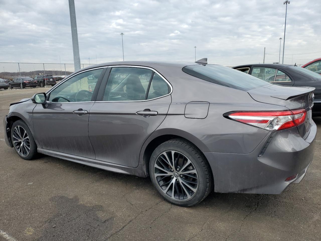 2020 Toyota Camry VIN 4T1G11AK3LU914043 Copart auction photo, front end damage thumbnail 2
