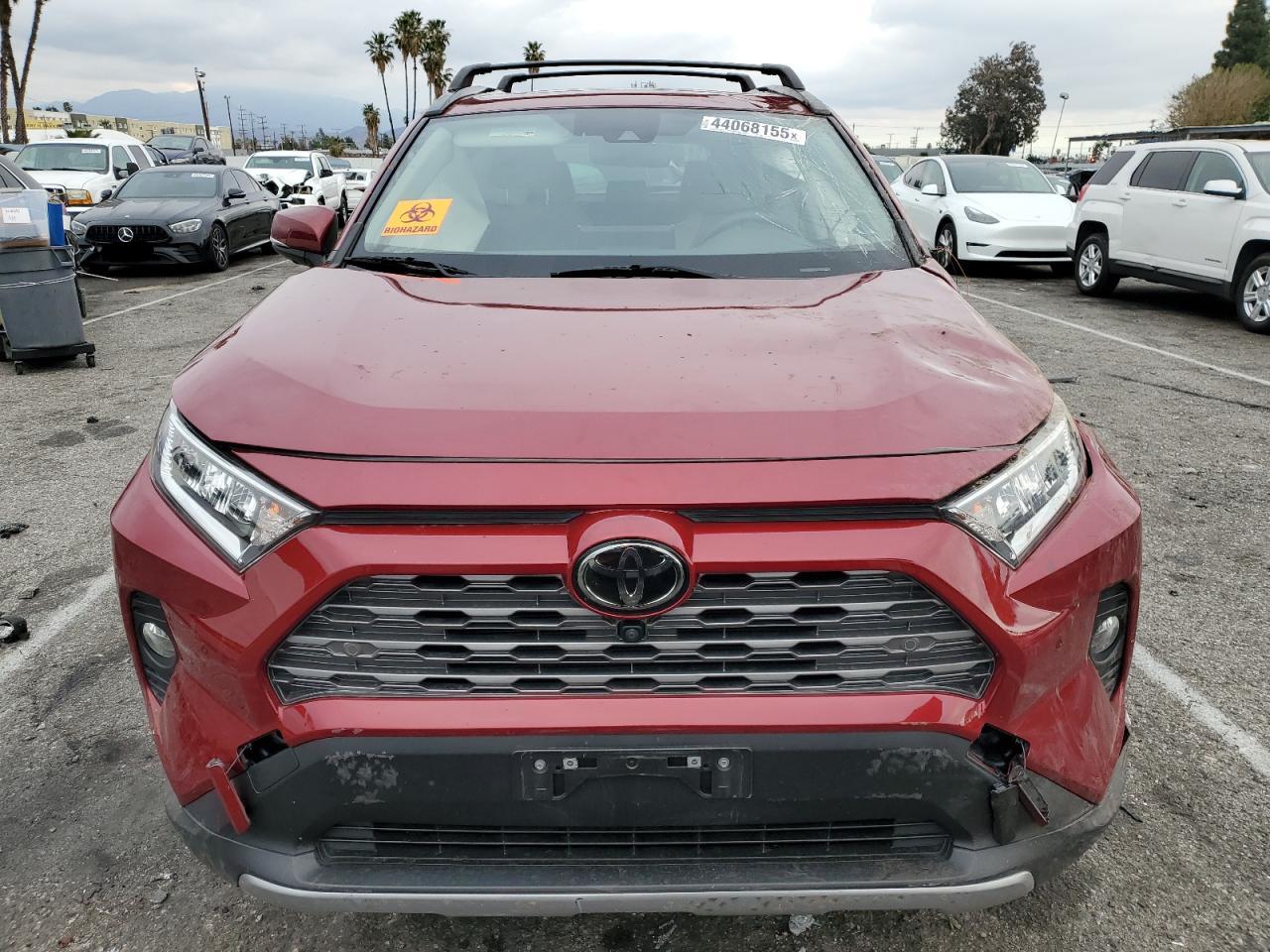 2020 Toyota RAV 4 VIN JTMY1RFV5LJ020007 Copart auction photo, all over damage thumbnail 5