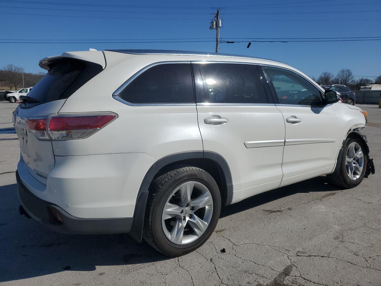 2014 Toyota Highlander VIN 5TDDKRFH4ES023704 Copart auction photo, front end damage thumbnail 3