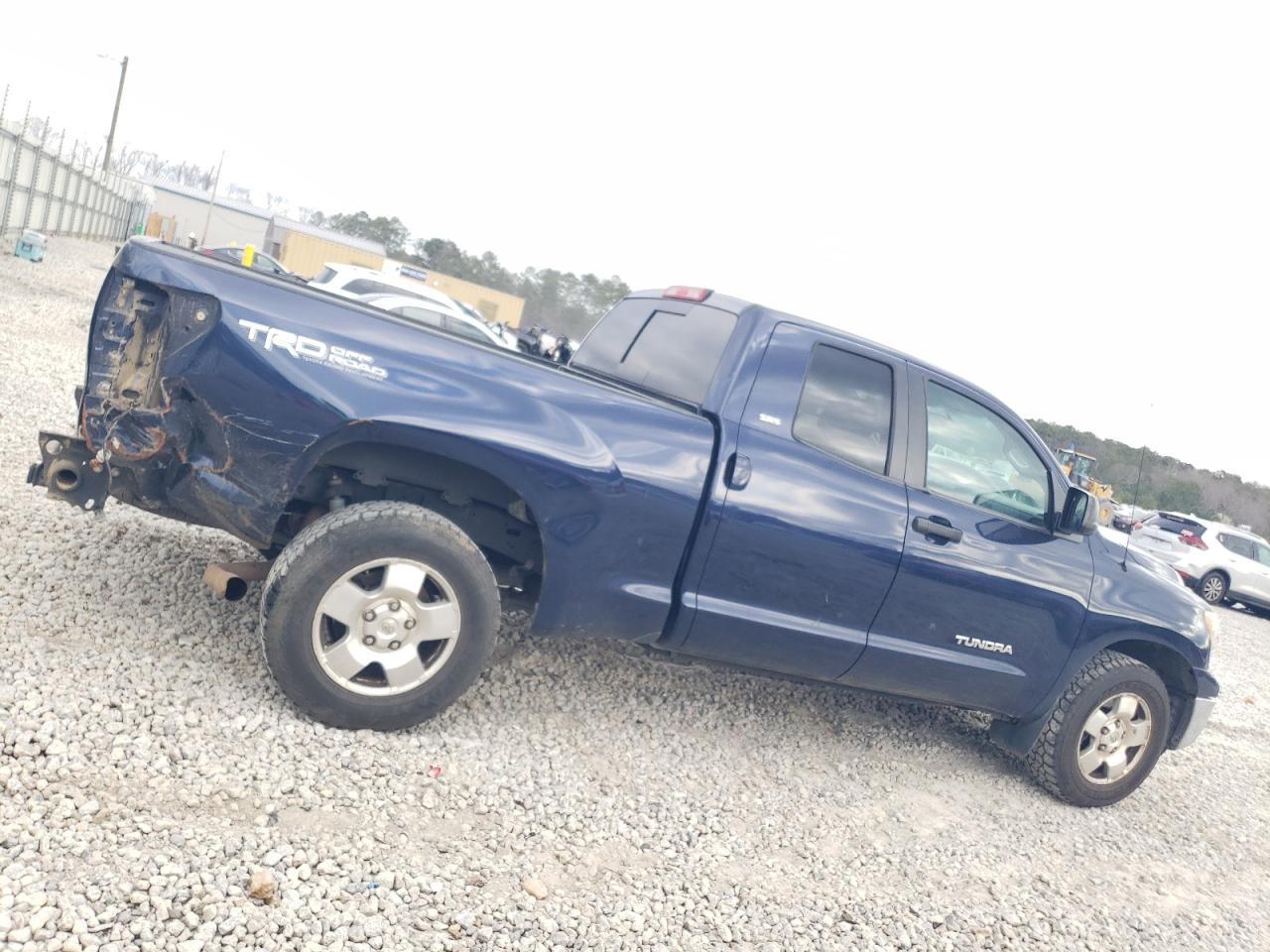 2011 Toyota Tundra VIN 5TFRM5F18BX027725 Copart auction photo, rear end / minor dent/scratches damage thumbnail 3