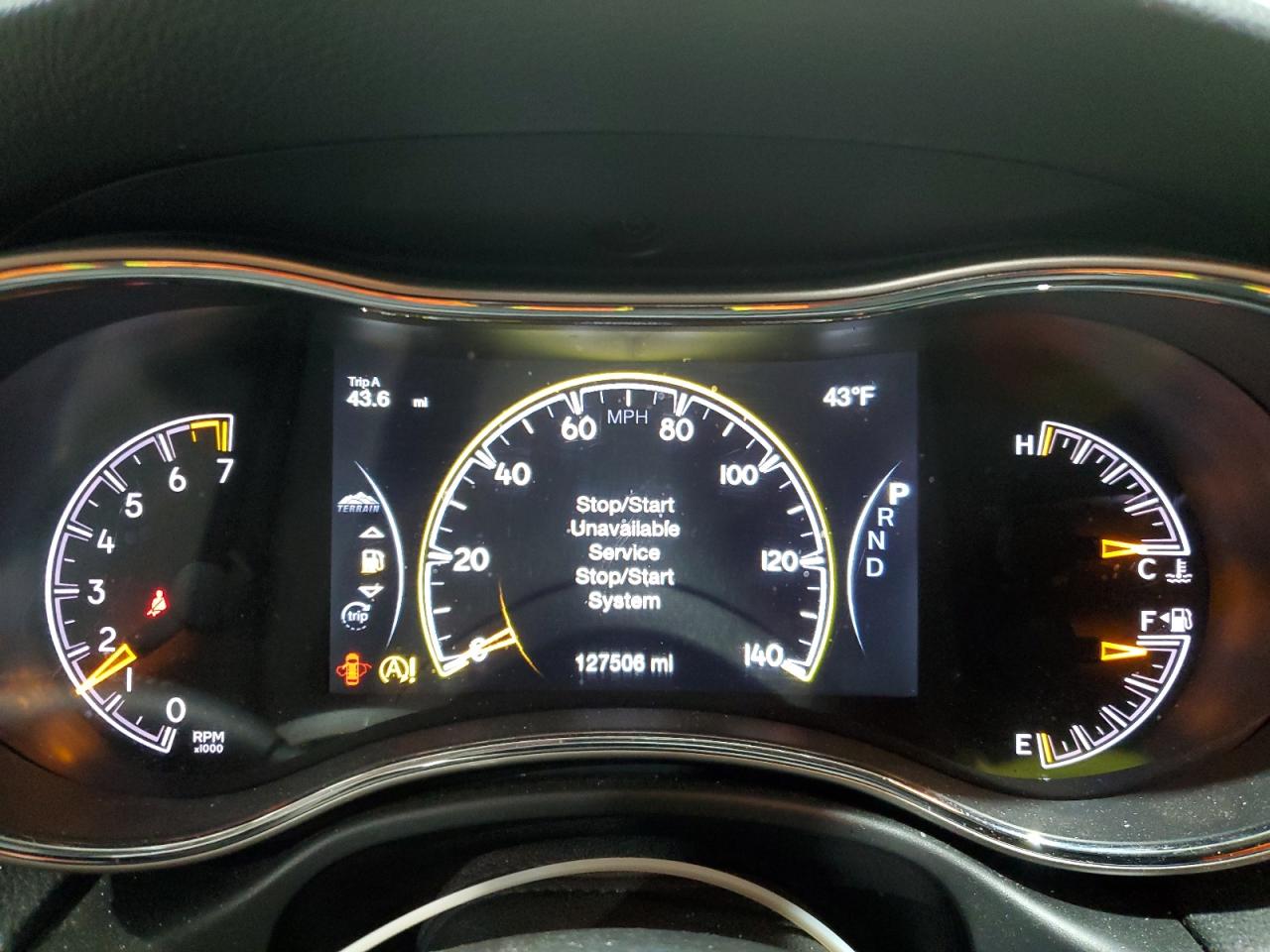 2016 Jeep Grand Cherokee VIN 1C4RJFBG8GC311184 Copart auction photo, front end / minor dent/scratches damage thumbnail 9