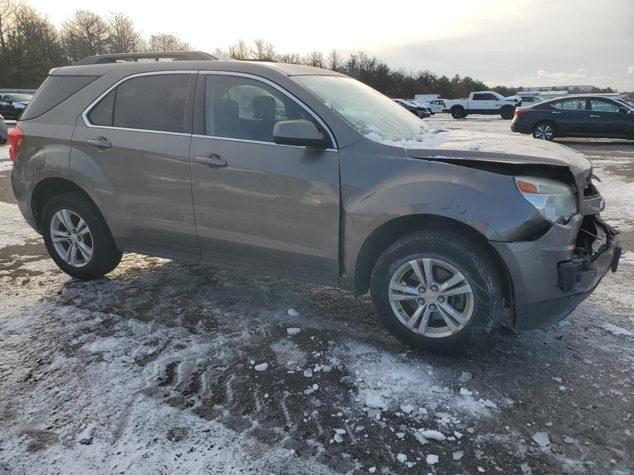 2011 Chevrolet Equinox VIN 2CNALDEC7B6375606 Copart auction photo, front end / minor dent/scratches damage thumbnail 4