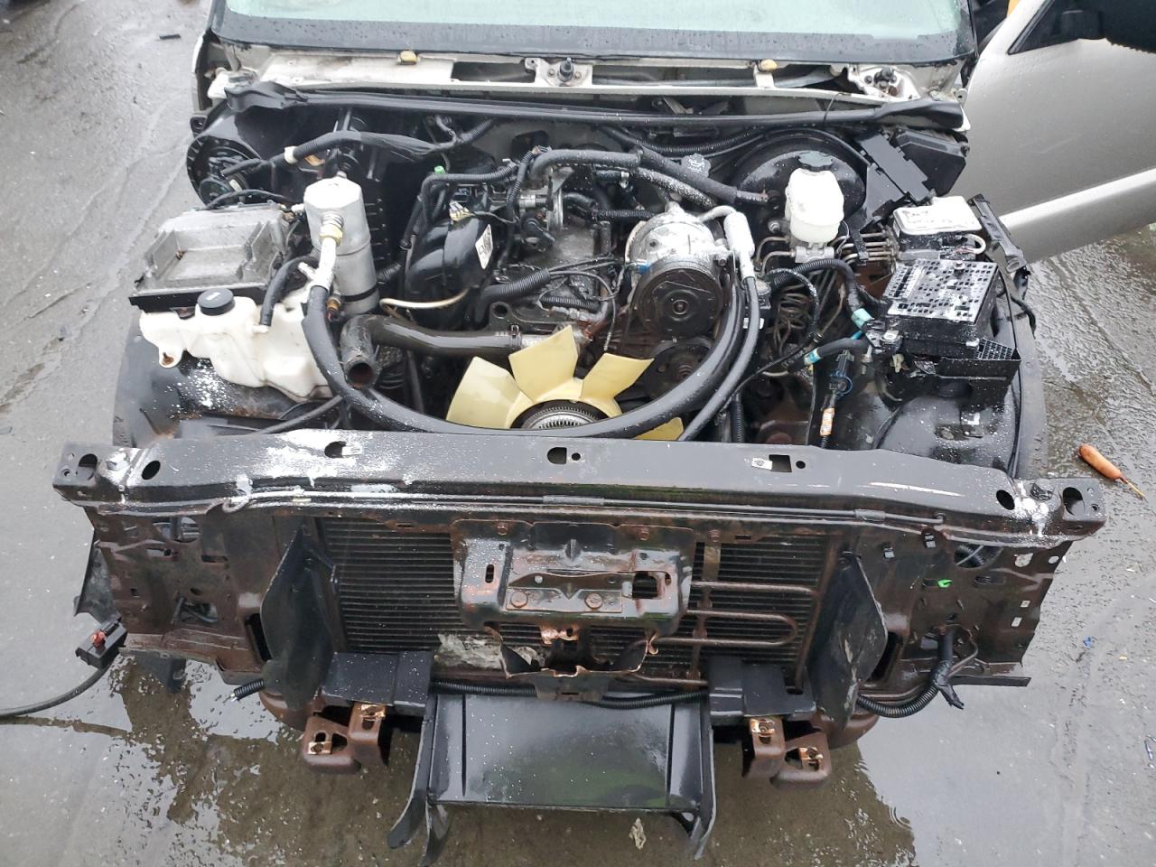 2003 Chevrolet S-10 Pickup VIN 1GCCS14H038125406 Copart auction photo, vandalism / all over damage thumbnail 11
