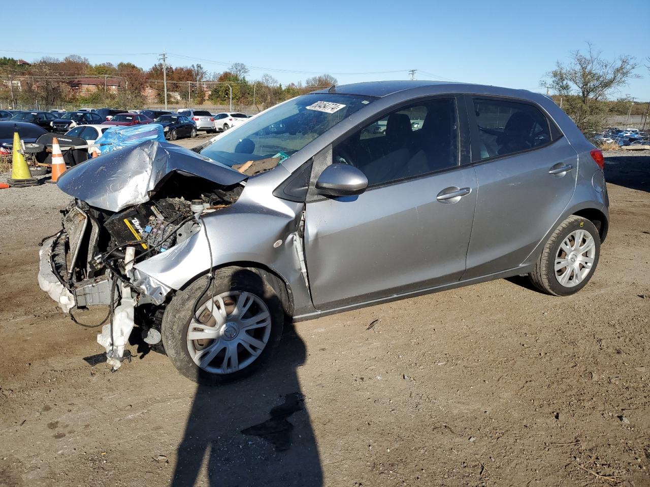 2013 Mazda 2 VIN JM1DE1KZXD0155181