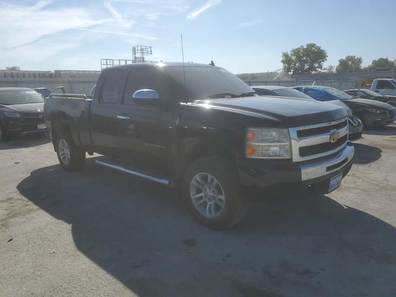 2010 Chevrolet Silverado VIN 1GCSKSE37AZ196808 Copart auction photo, burn - interior damage thumbnail 4