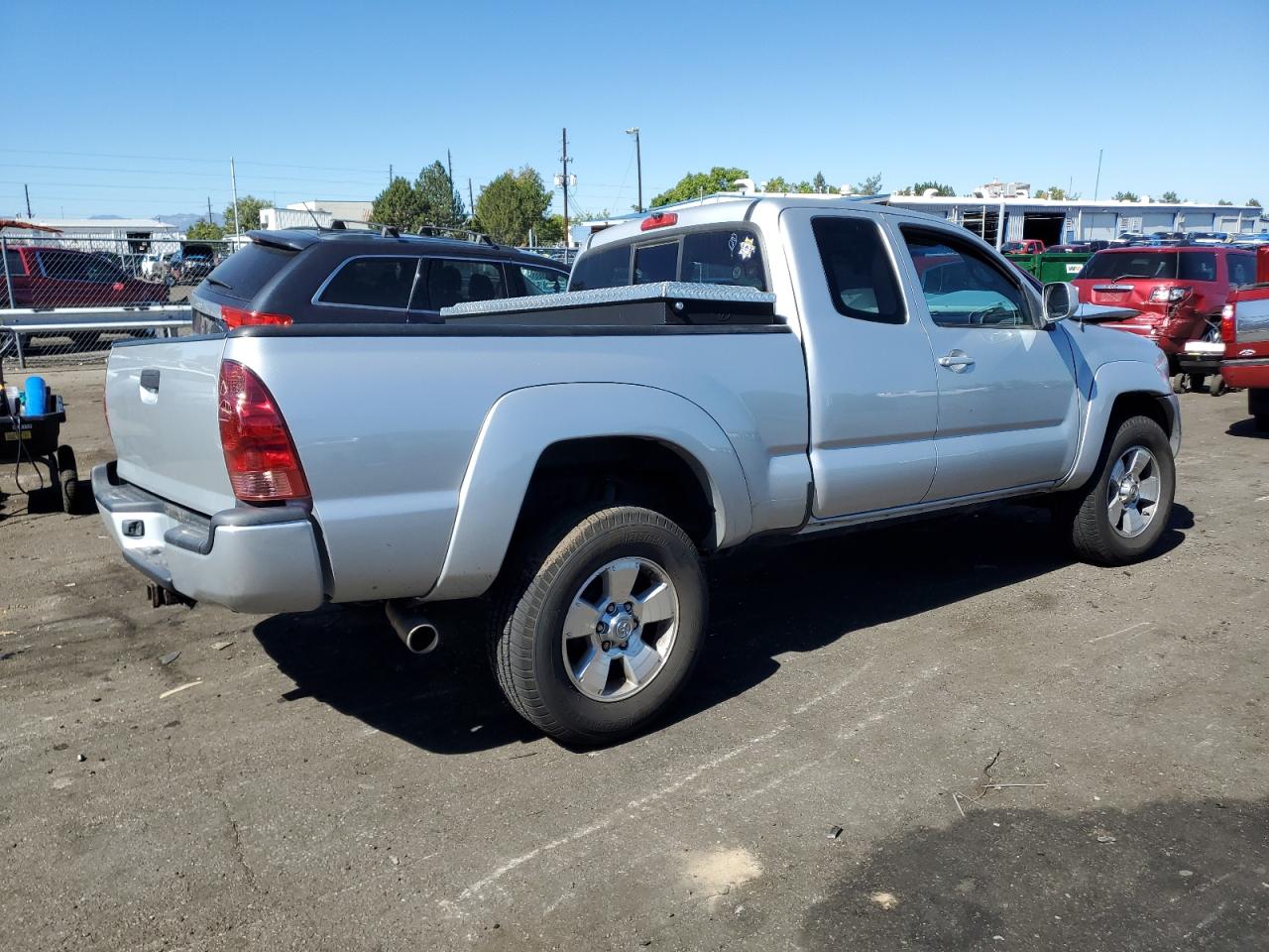 2008 Toyota Tacoma VIN 5TEUU42N08Z547755 Copart auction photo, all over damage thumbnail 3