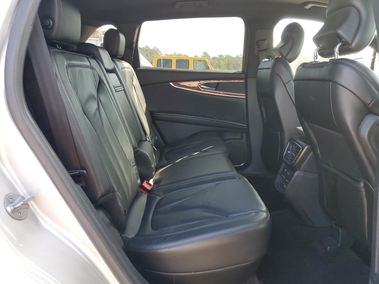 2016 Lincoln MKX VIN 2LMTJ8LR5GBL51045 Copart auction photo, front end damage thumbnail 11