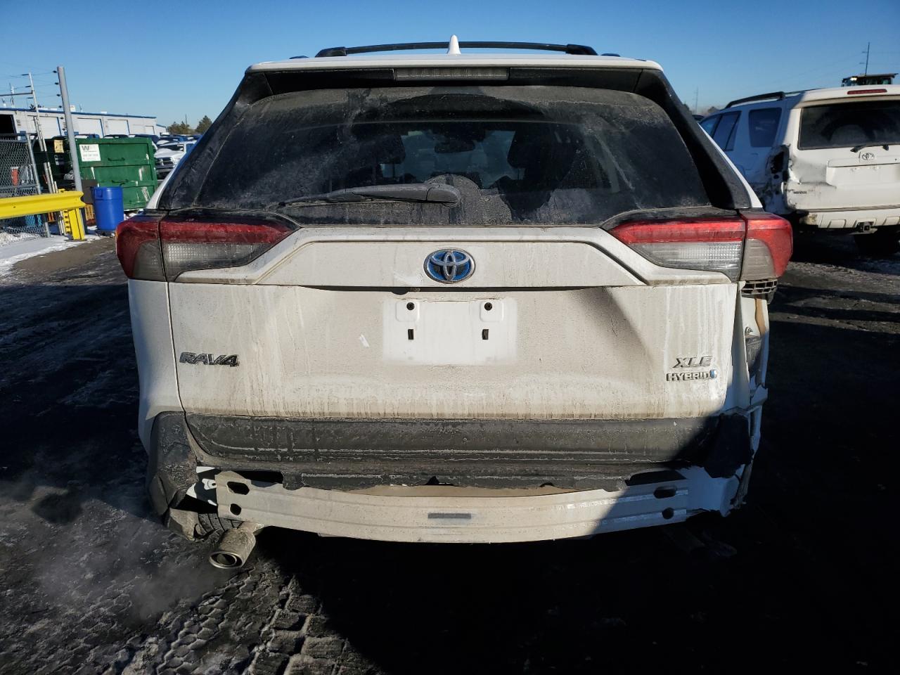 2020 Toyota RAV 4 VIN 2T3RWRFV7LW082998 Copart auction photo, front end / rear end damage thumbnail 6