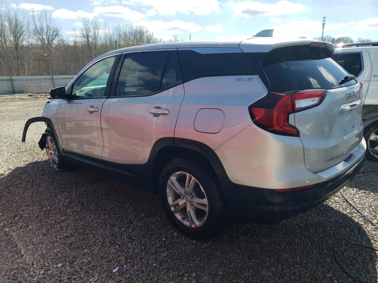 2022 GMC Terrain VIN 3GKALMEVXNL128557 Copart auction photo, front end damage thumbnail 2