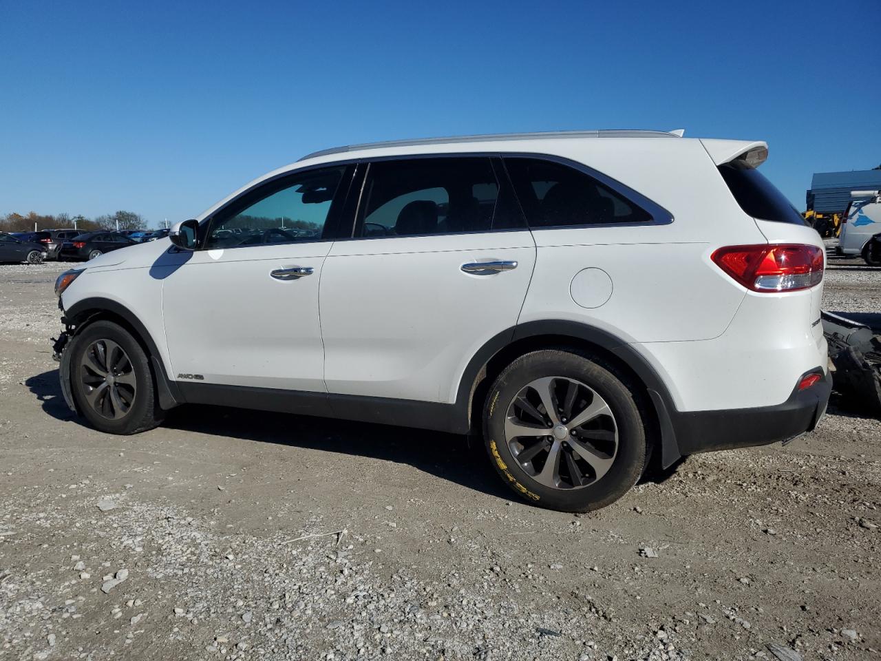2017 KIA Sorento VIN 5XYPHDA57HG321368 Copart auction photo, front end damage thumbnail 2