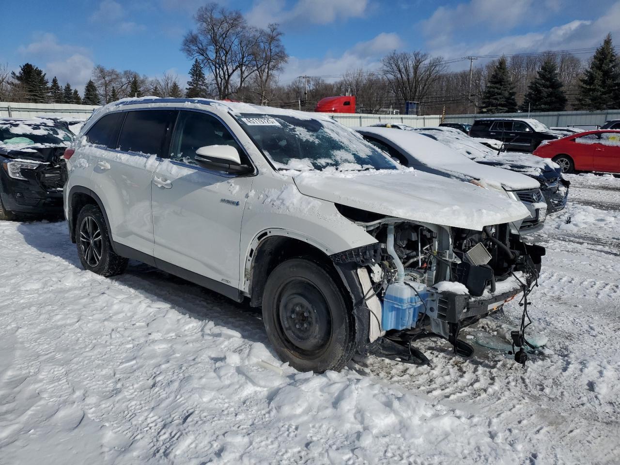 2019 Toyota Highlander VIN 5TDJGRFH7KS075523 Copart auction photo, front end / mechanical damage thumbnail 4