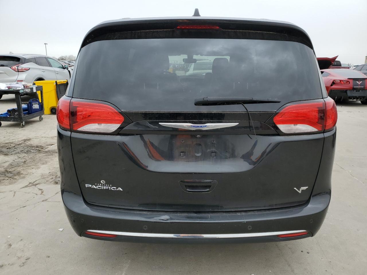 2018 Chrysler Pacifica VIN 2C4RC1EG0JR228498 Copart auction photo, front end / hail damage thumbnail 6