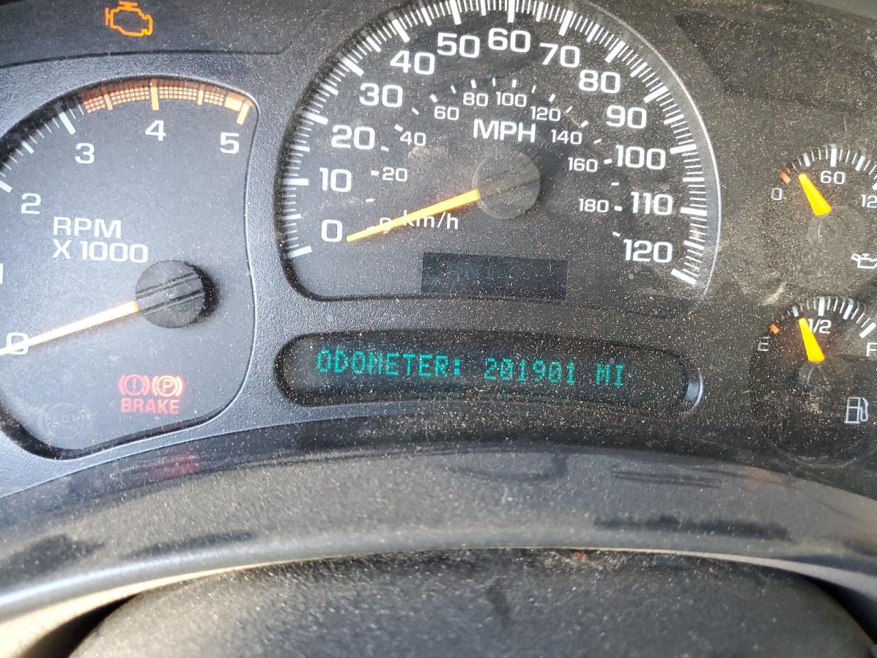 2004 GMC Sierra VIN 1GTHK29214E337427 Copart auction photo, all over damage thumbnail 9