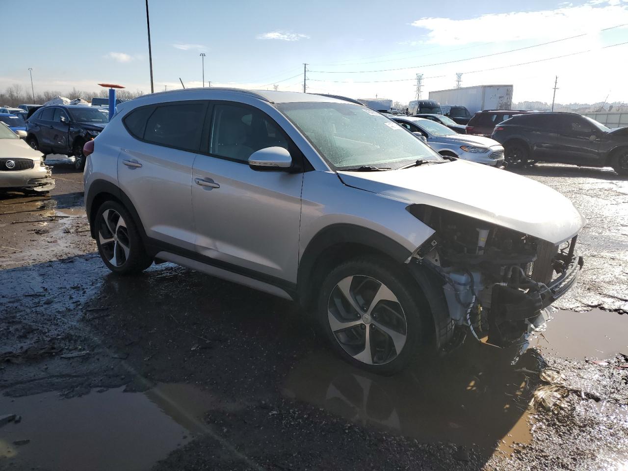 2017 Hyundai Tucson VIN KM8J3CA20HU582811 Copart auction photo, front end damage thumbnail 4