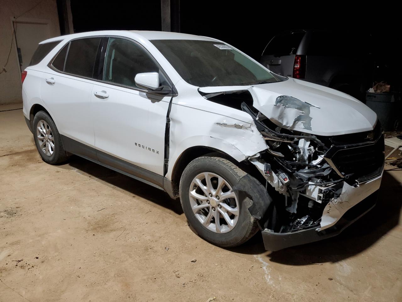 2019 Chevrolet Equinox VIN 3GNAXKEV4KS641137 Copart auction photo, front end / side damage thumbnail 4