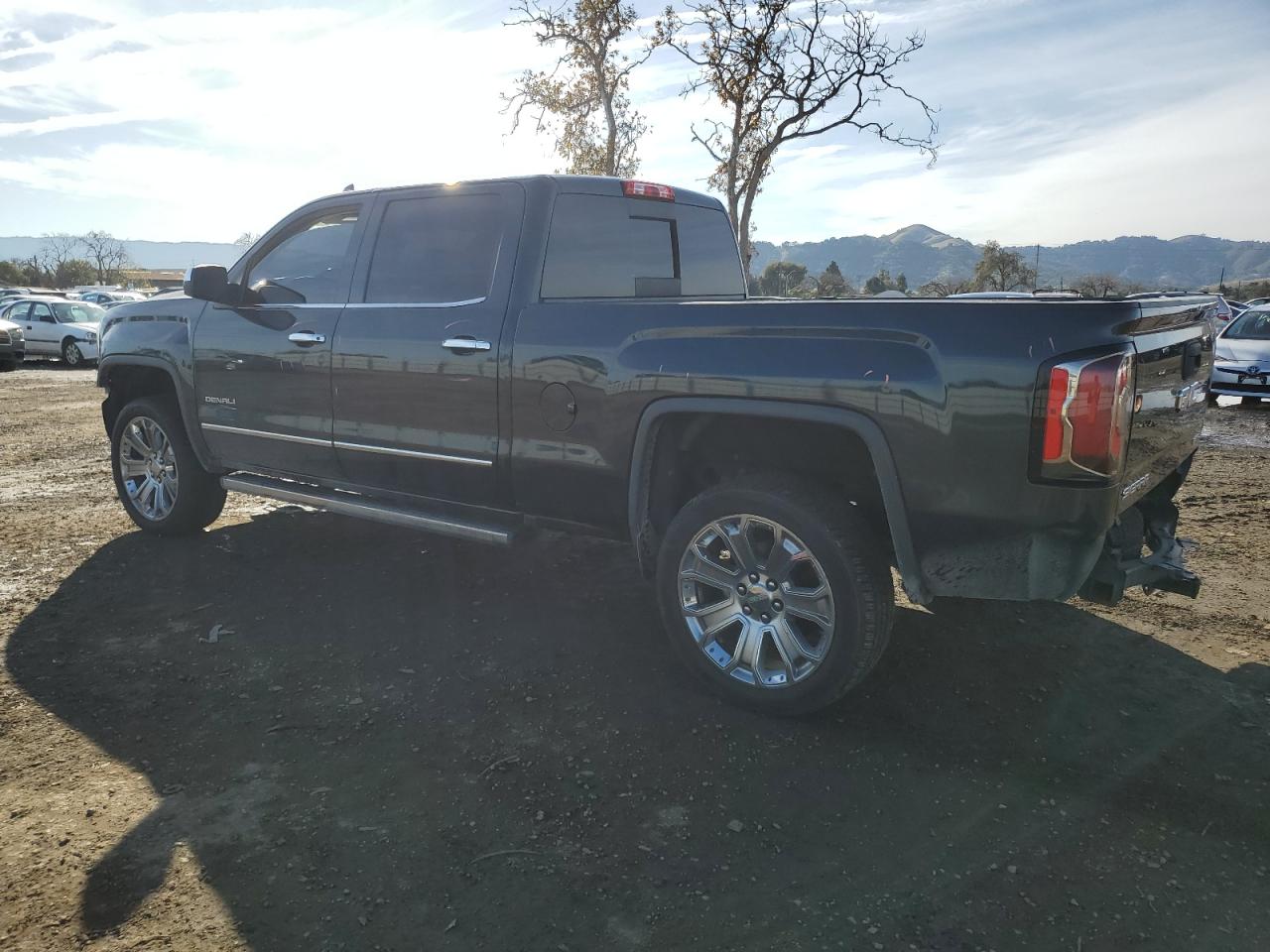 2018 GMC Sierra VIN 3GTU2PEJ1JG249376 Copart auction photo, all over damage thumbnail 2