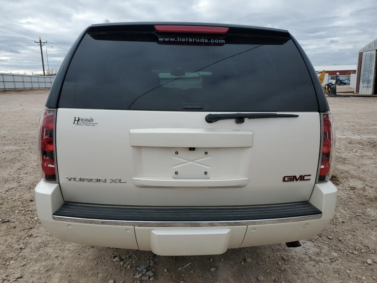 2014 GMC Yukon VIN 1GKS2MEF5ER114803 Copart auction photo, side / hail damage thumbnail 6