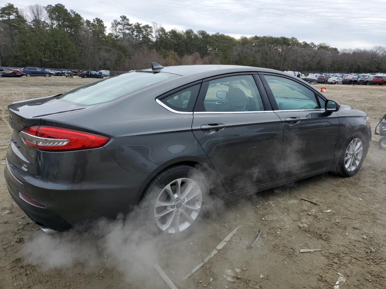 2019 Ford Fusion VIN 3FA6P0HD1KR145747 Copart auction photo, side / front end damage thumbnail 3