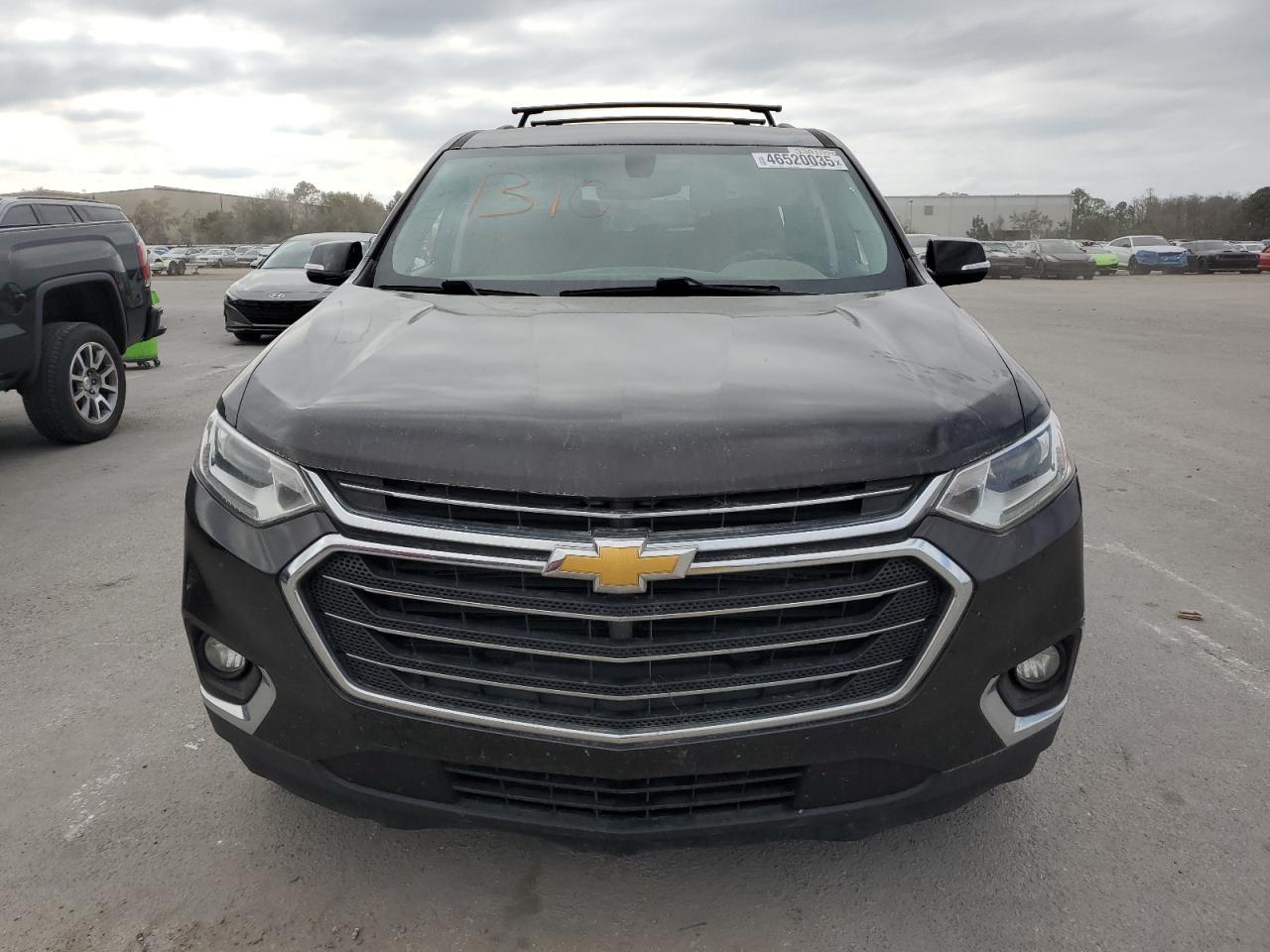 2019 Chevrolet Traverse VIN 1GNERGKW1KJ107147 Copart auction photo, front end damage thumbnail 5