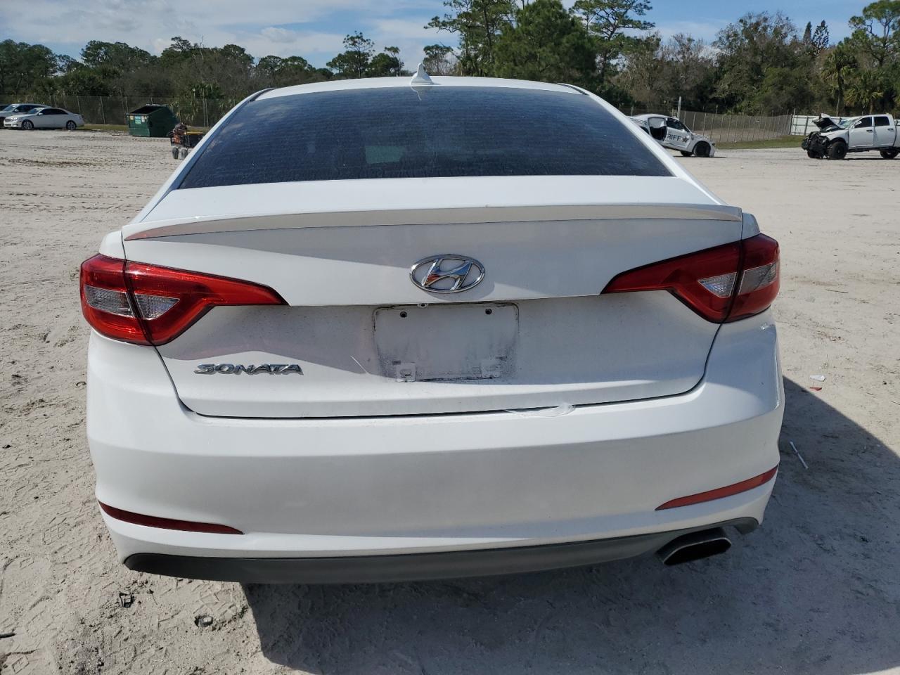 2016 Hyundai Sonata VIN 5NPE24AF2GH365206 Copart auction photo, front end / side damage thumbnail 6