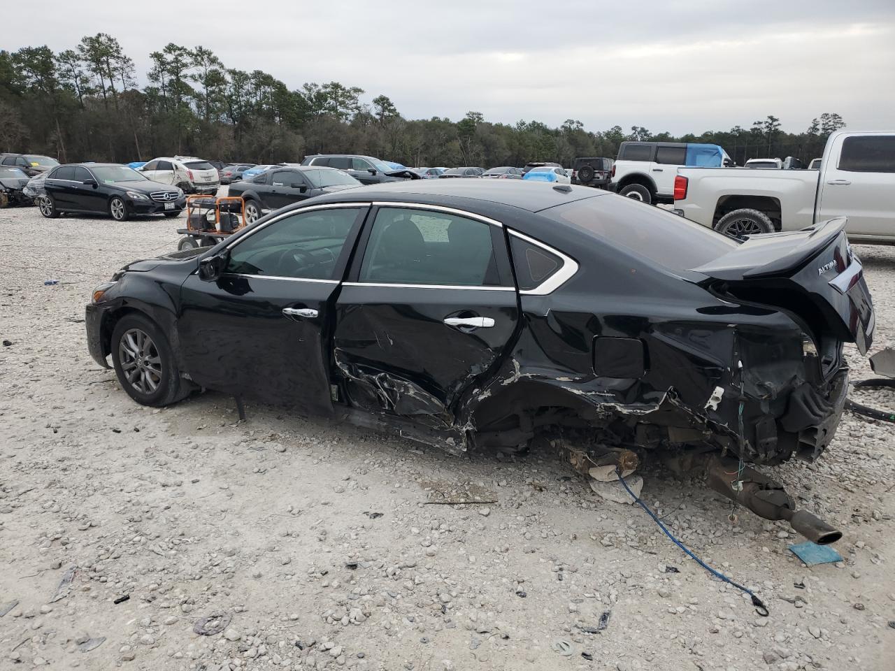 2015 Nissan Altima VIN 1N4AL3AP9FC490959 Copart auction photo, rear end / side damage thumbnail 2